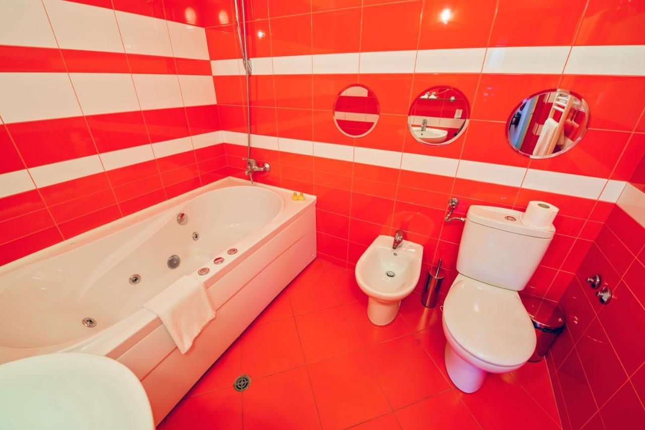 Queen Suite Spa Bath