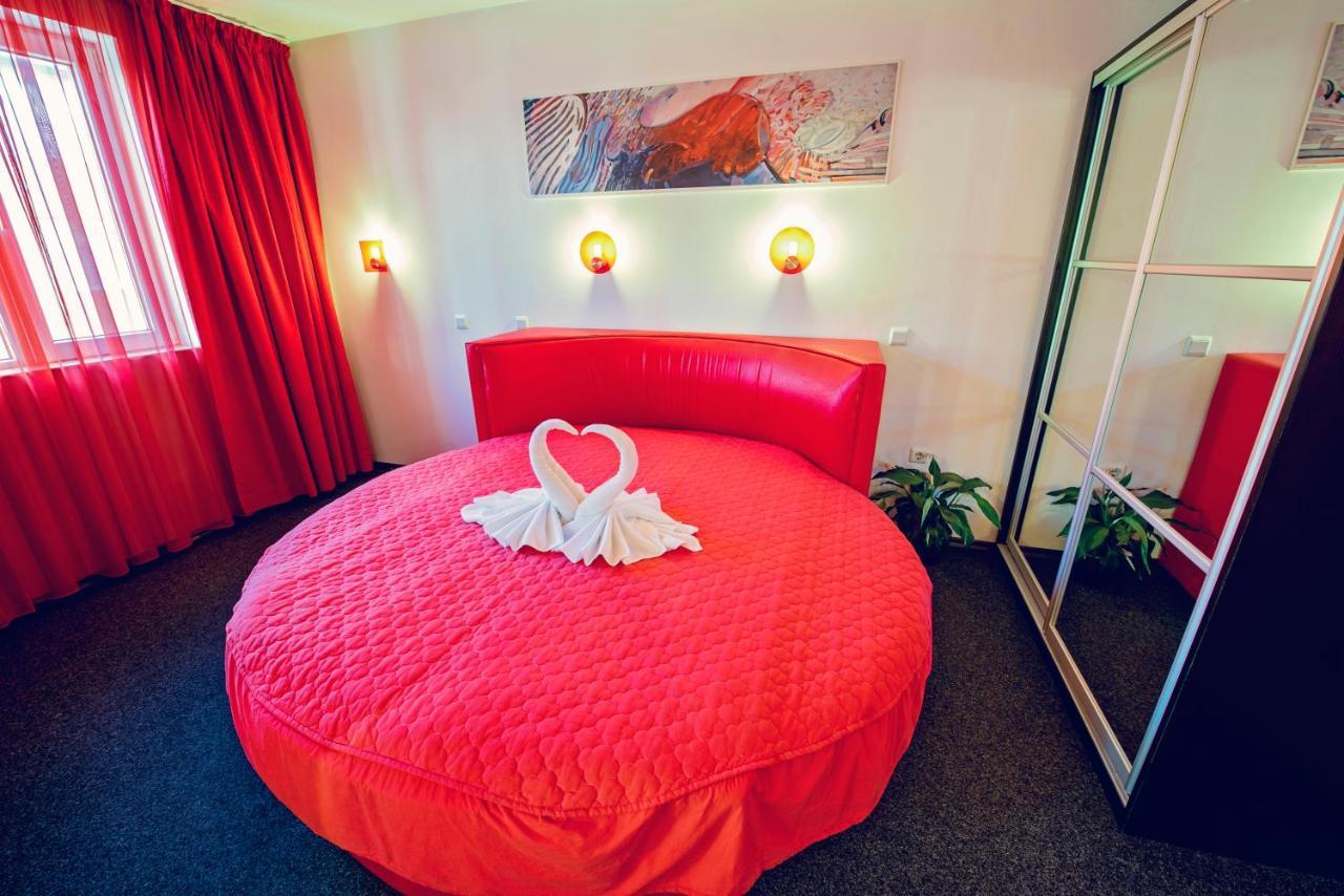 Queen Suite Spa Bath
