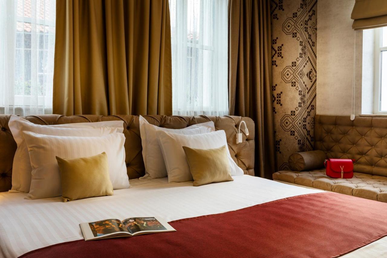 Premium King Room King Bed City View Non-Smoking