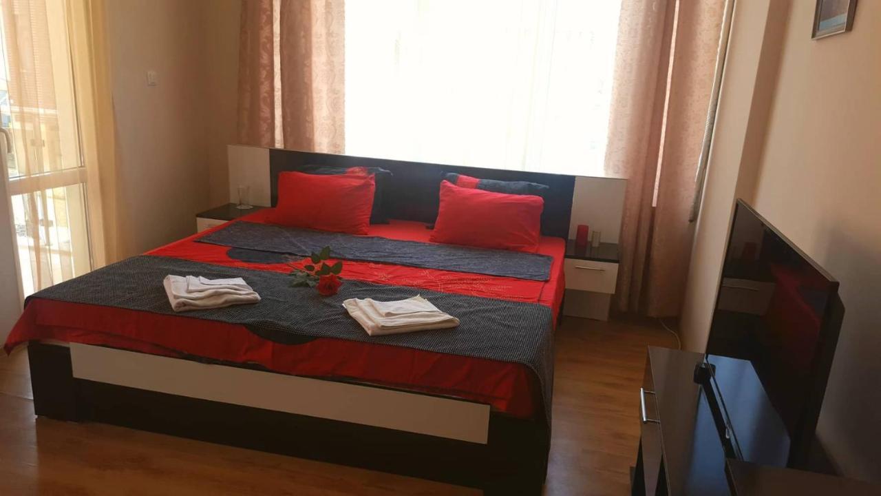 Studio met Kingsize Bed en Slaapbank