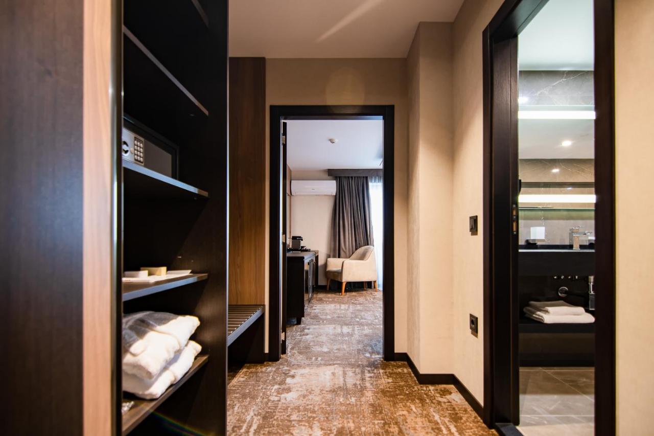Exclusive Room King-size bed,1040372458:JPEG