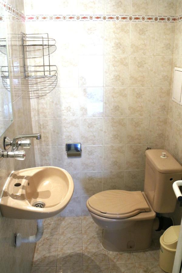 Zweibettzimmer mit Balkon