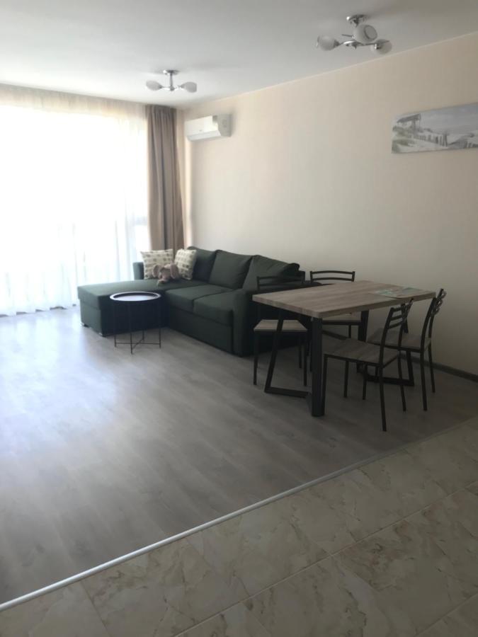 Apartment mit Meerblick