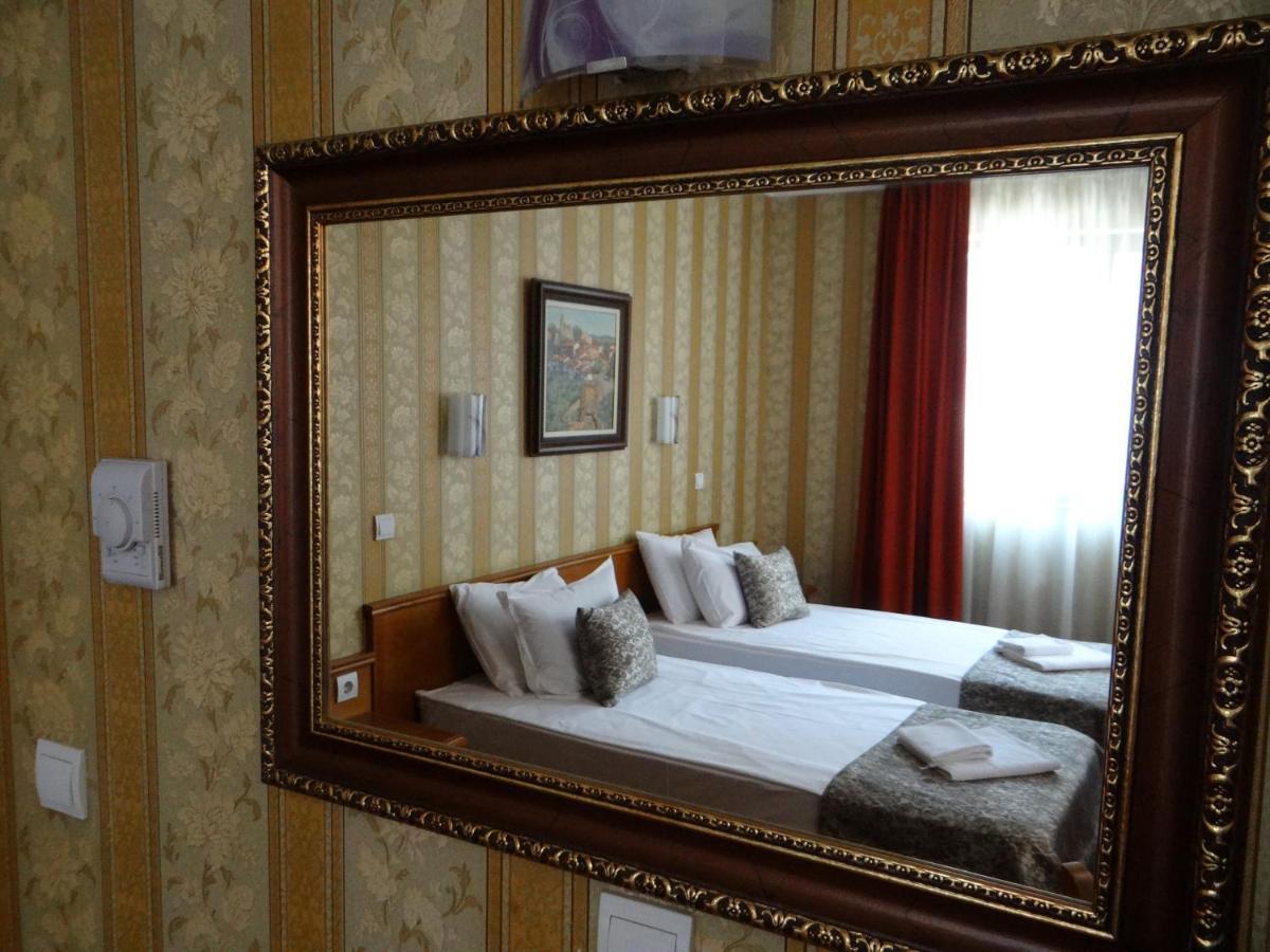 Double or Twin Room,1131929025:JPEG