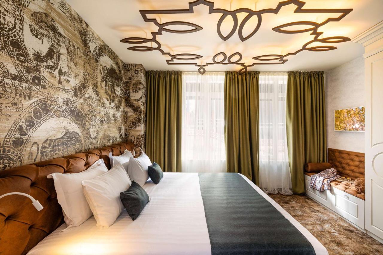 Premium King Room King Bed City View Non-Smoking