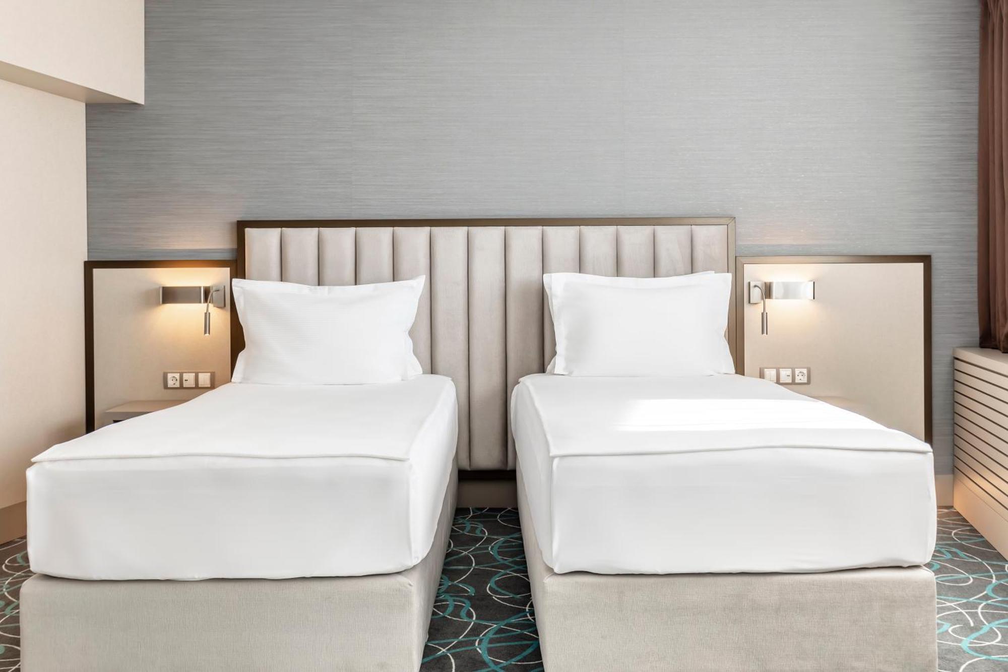 Large Twin Room