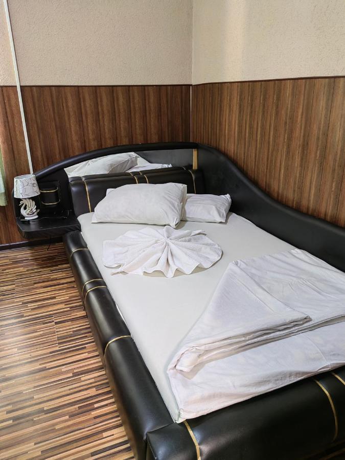 Basic Triple Room