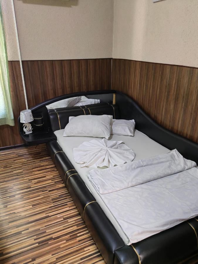 Basic Triple Room