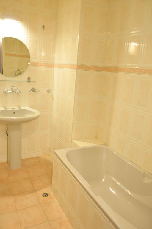 Deluxe Suite,127179534:JPEG