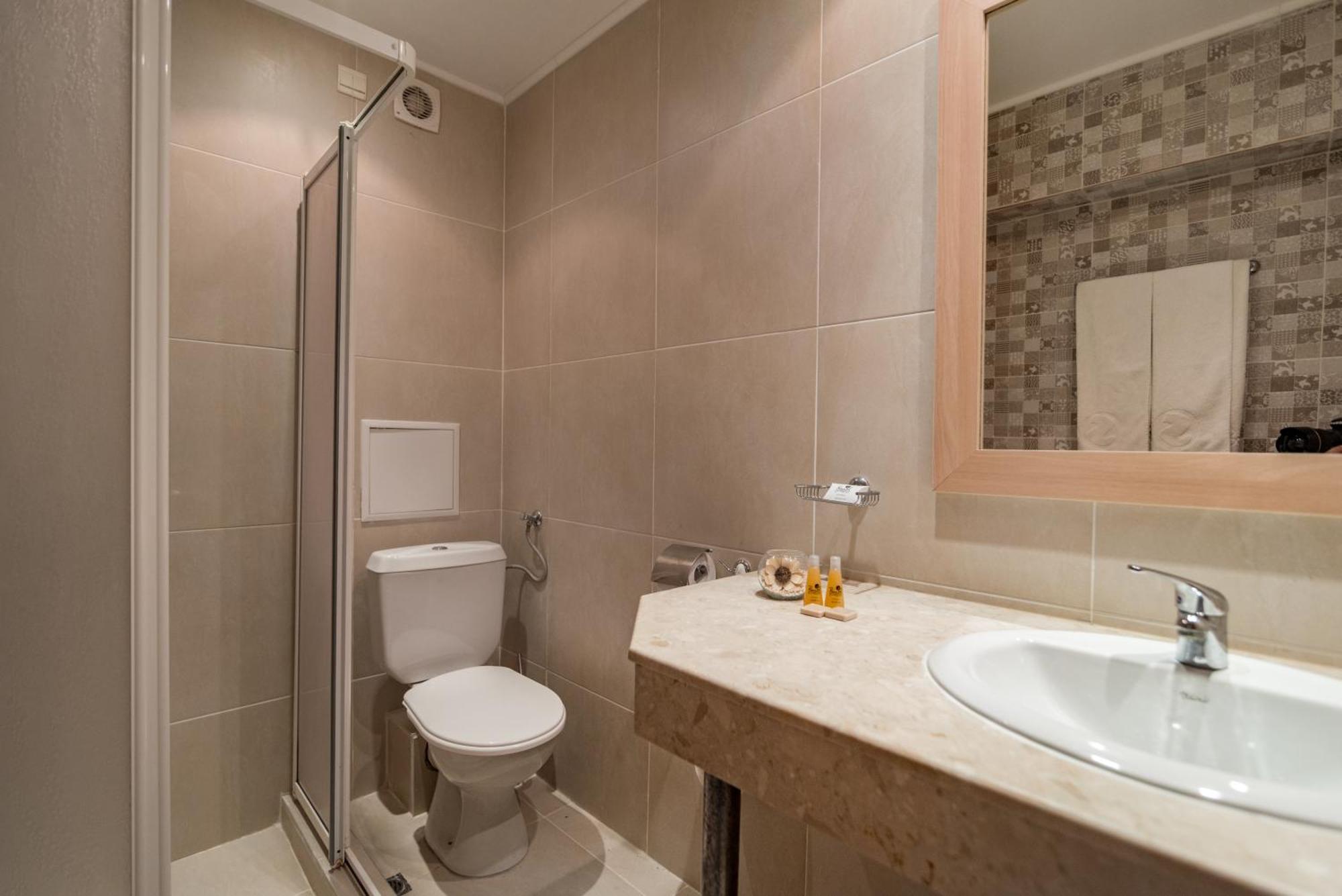 Standard Family Room with Balcony,1319409025:JPEG