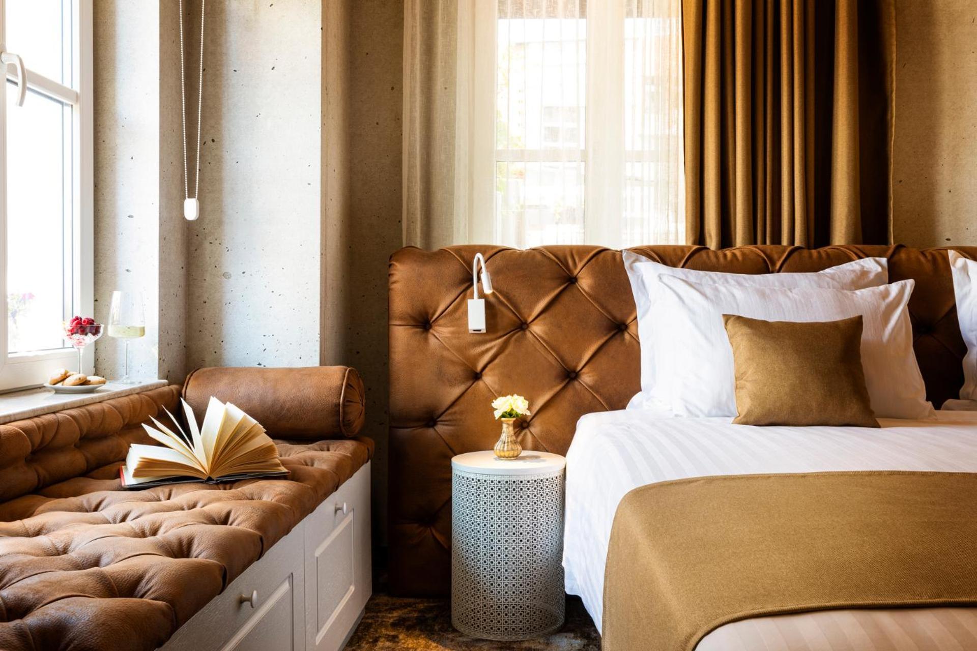 Premium King Room King Bed City View Non-Smoking