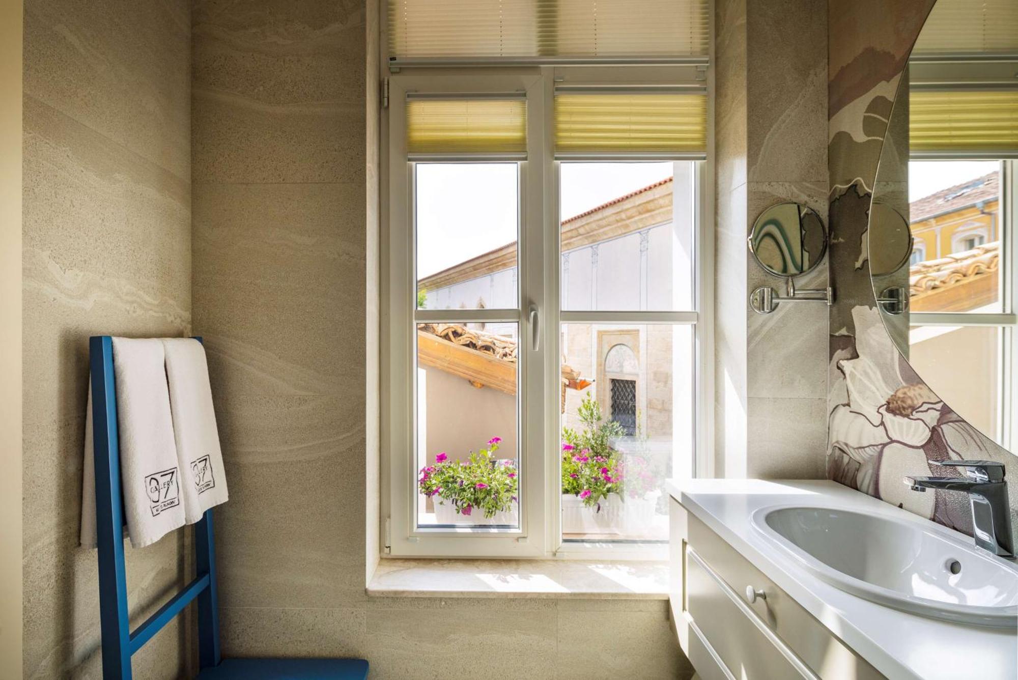 Premium King Room King Bed City View Non-Smoking
