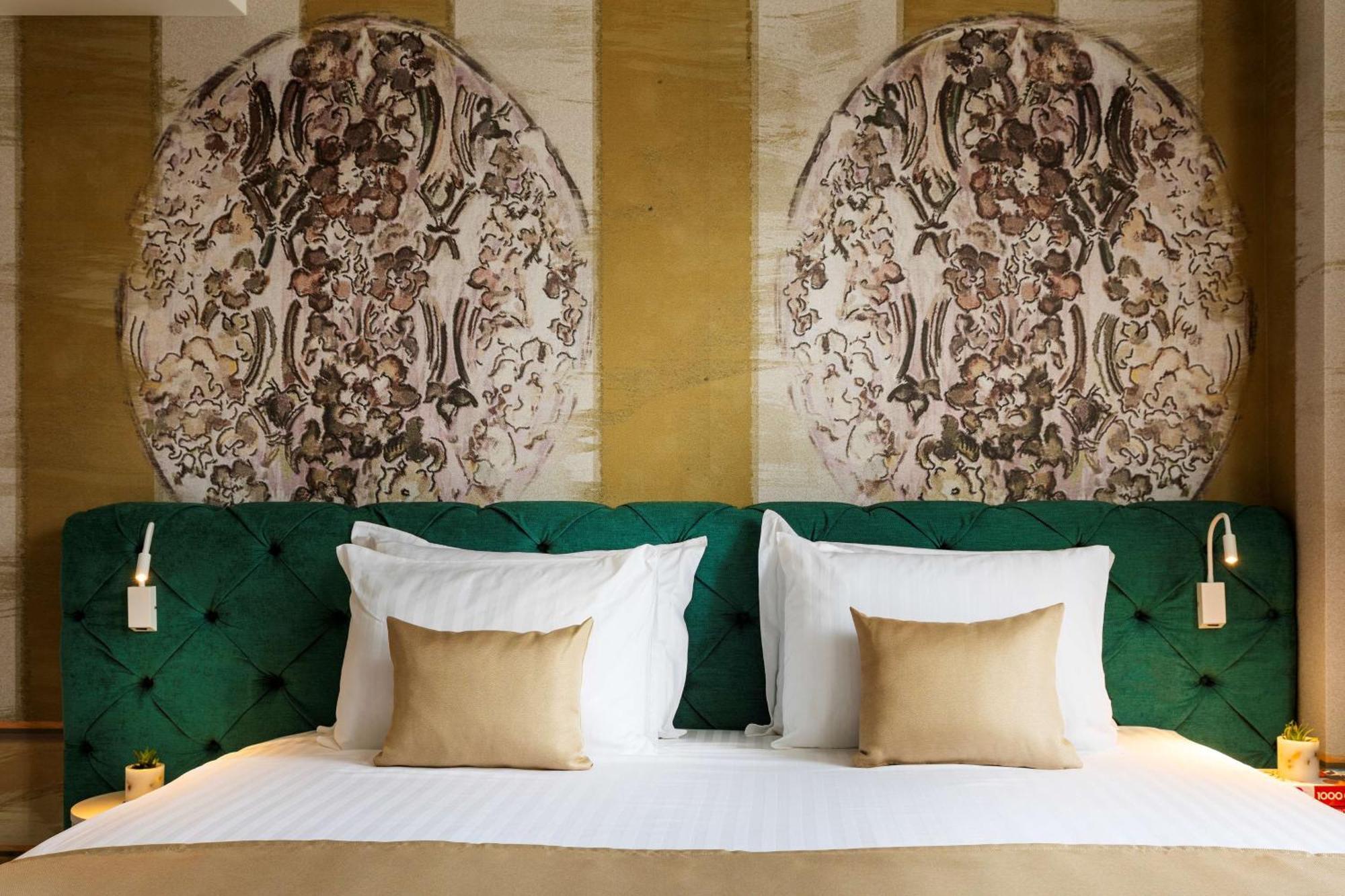 Premium King Room King Bed City View Non-Smoking