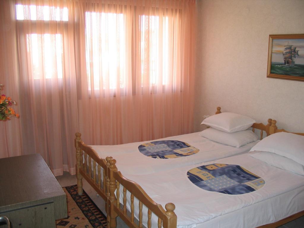 Doppelzimmer mit Balkon
