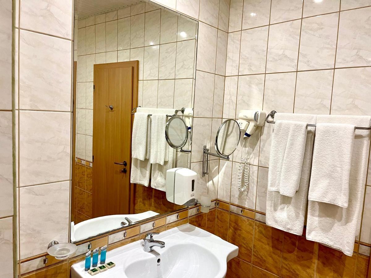 Appartamento con 2 Camere da Letto e Vista Mare