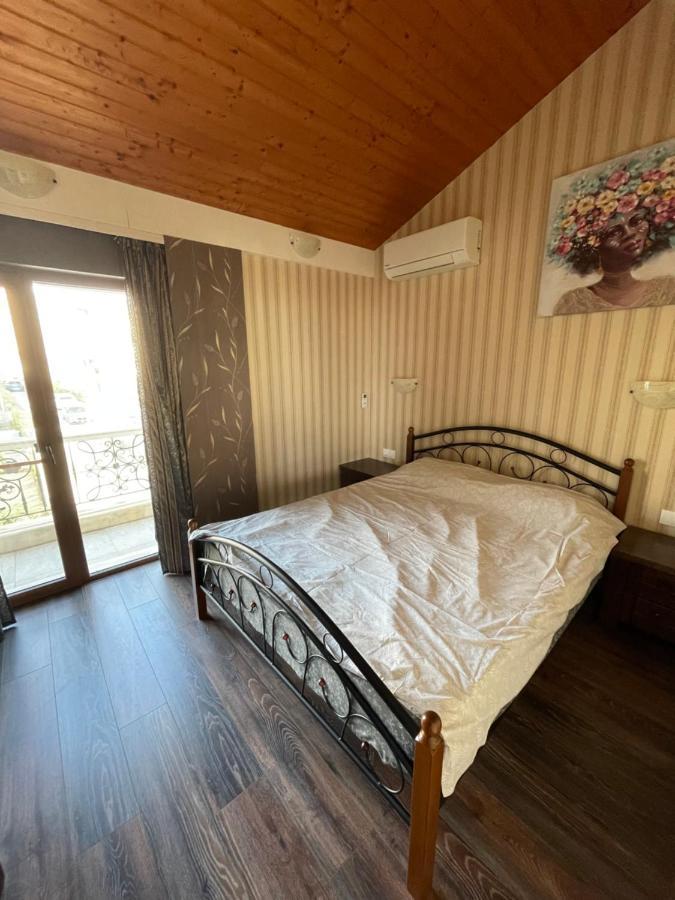 Apartment Split Level