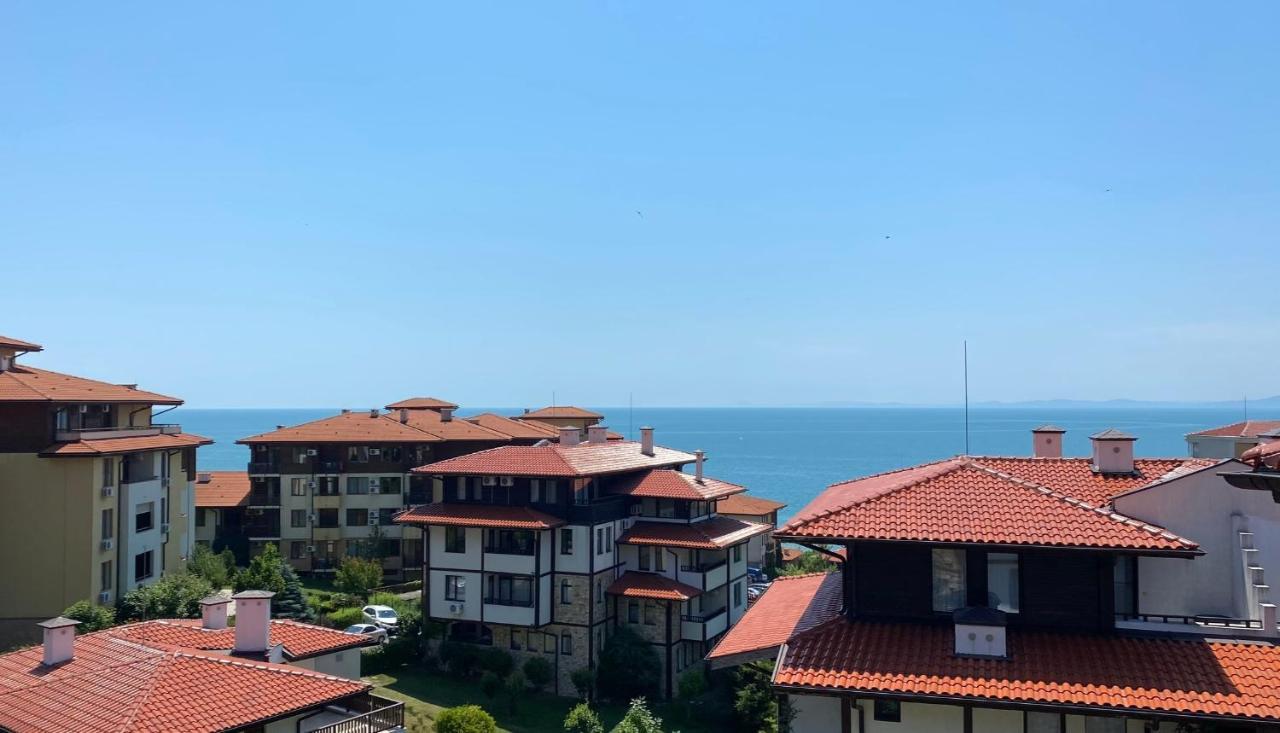 Apartament cu vedere la mare
