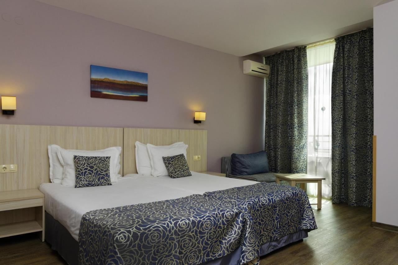 Cameră twin Standard cu vedere la mare