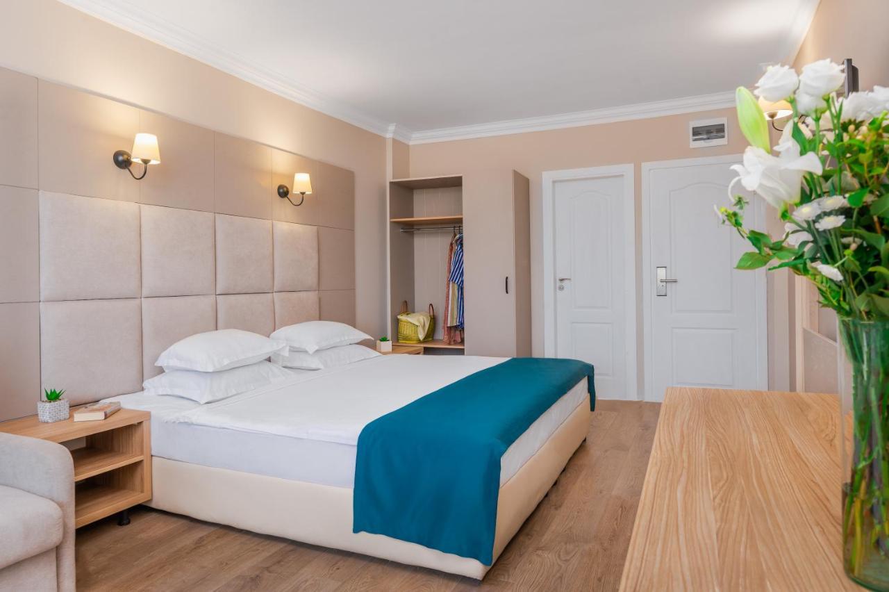Standard Doppel- oder Zweibettzimmer mit Gartenblick