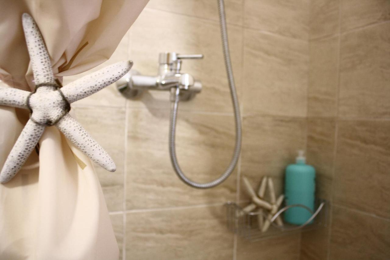 Double or Twin Room Bathroom