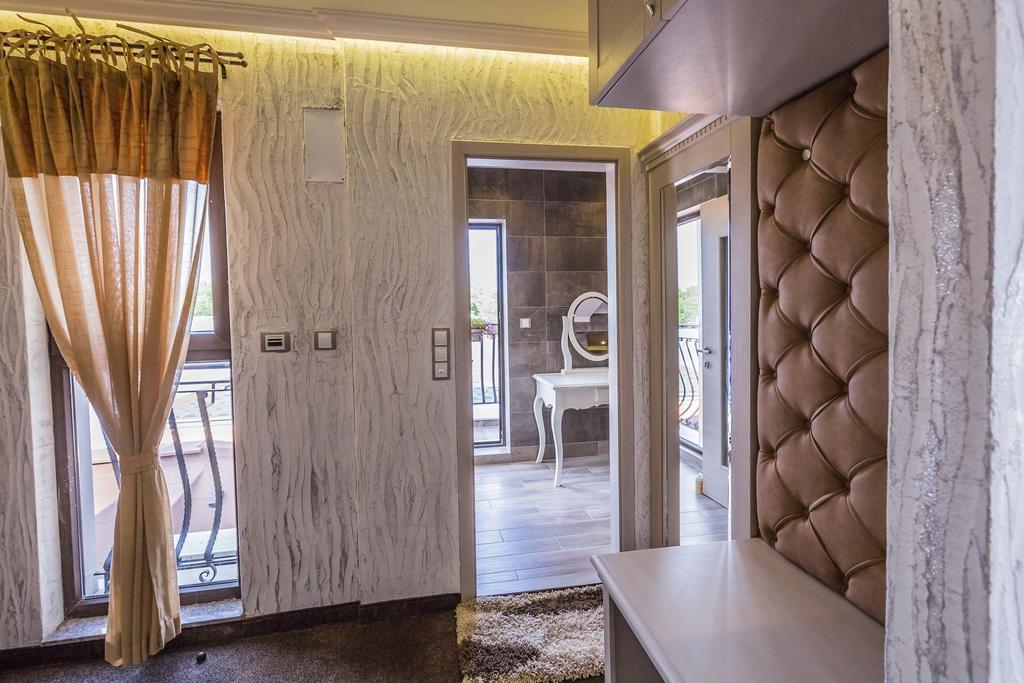 Penthouse Suite