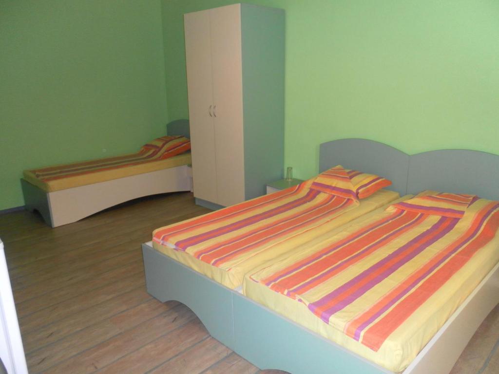 Camera Tripla con Bagno in Comune