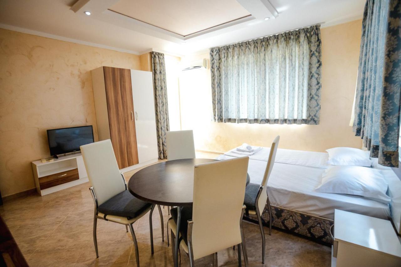 Apartament cu balcon