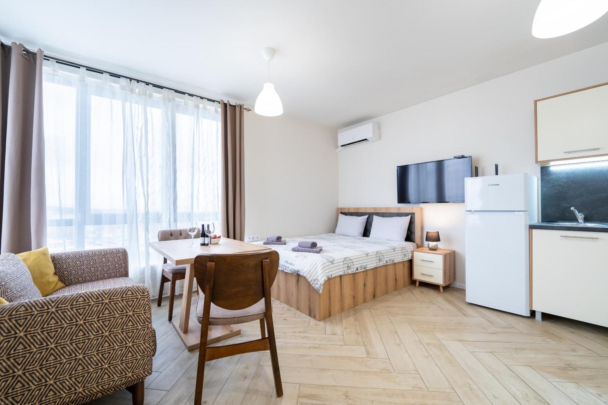 Studio met Queensize Bed
