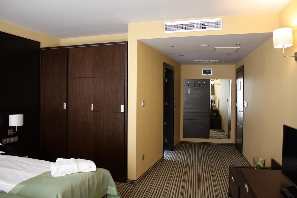 Comfort Twin Room Balcony Non-Smoking