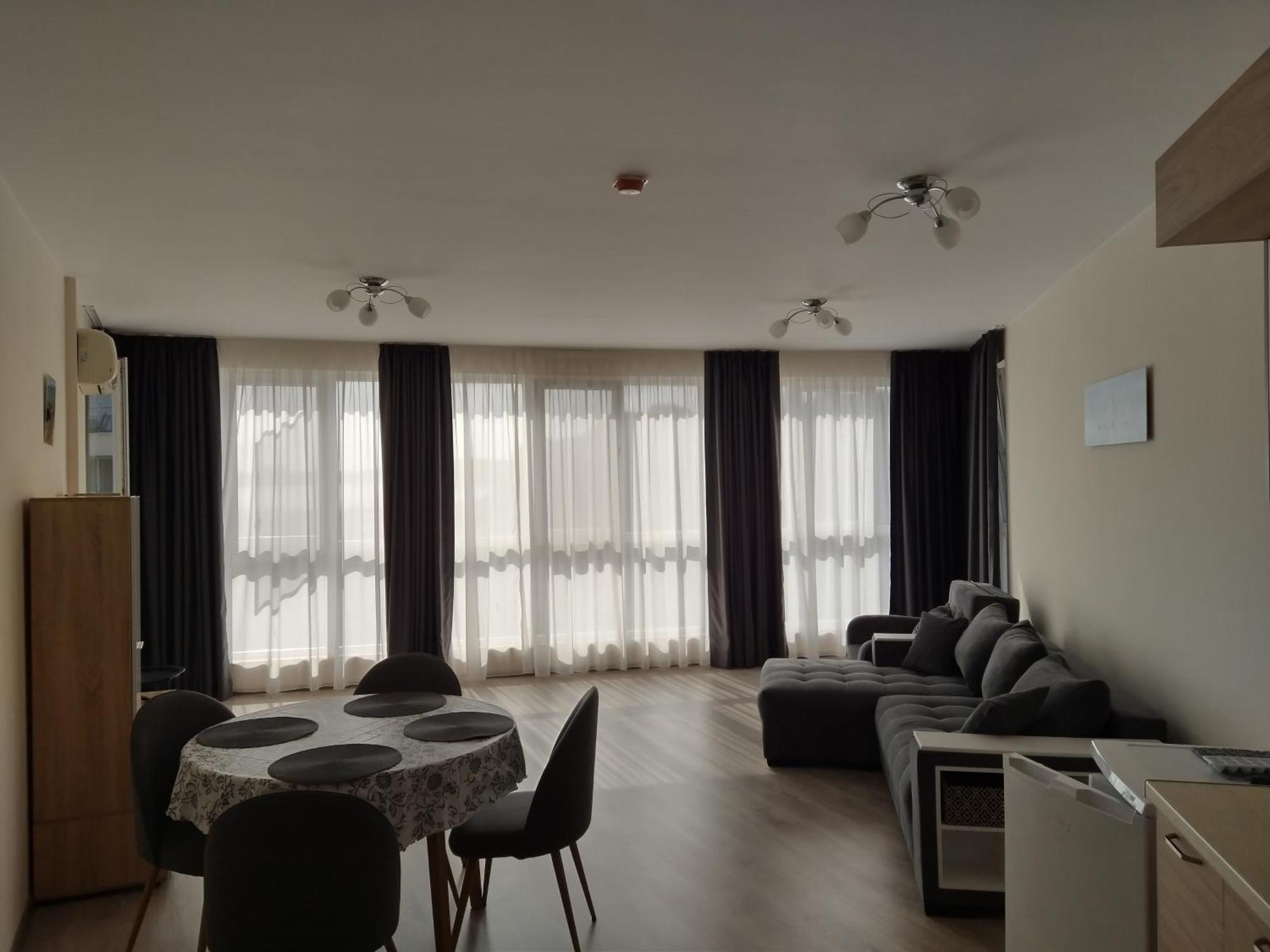 Apartment mit Meerblick