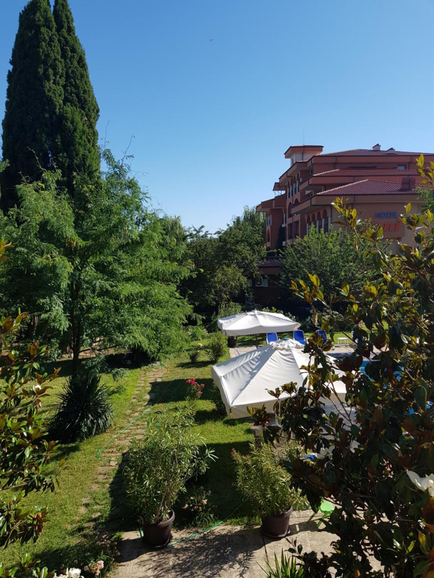 Double or Twin Room Garden View