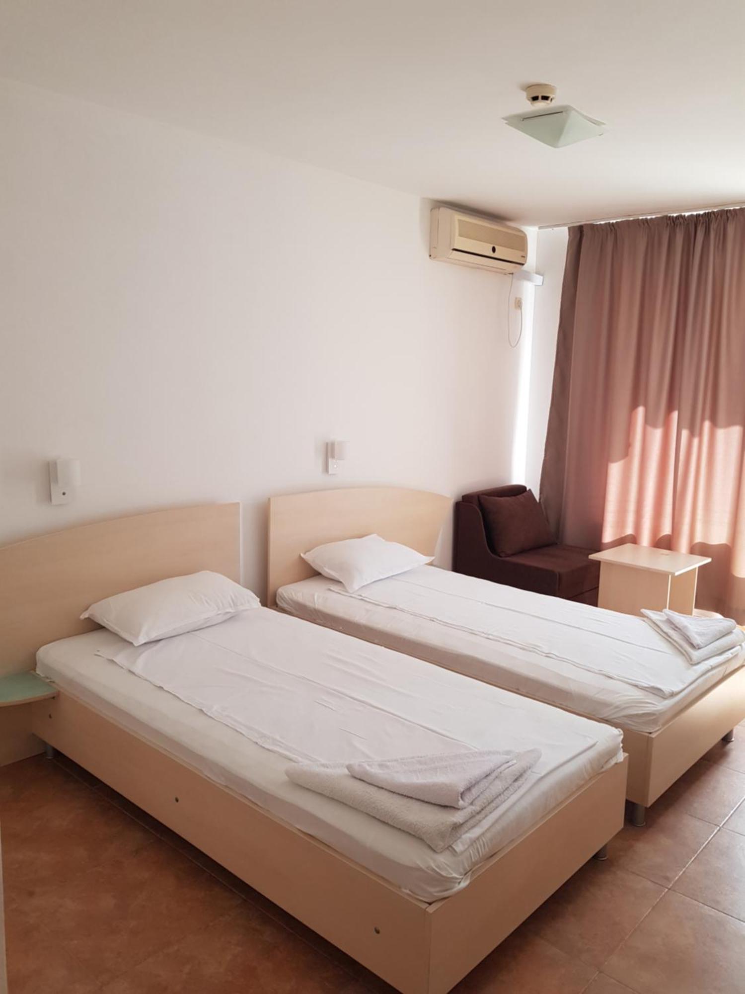 Double or Twin Room Garden View