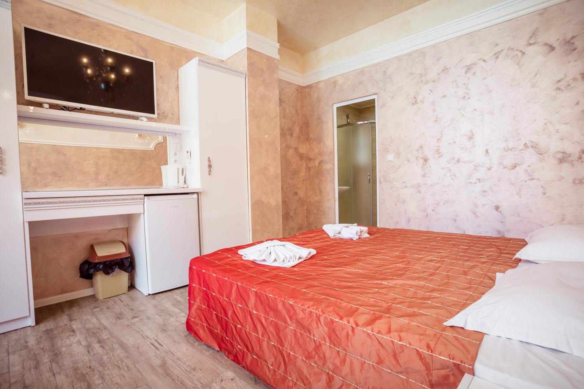 Cameră dublă sau twin cu baie privată