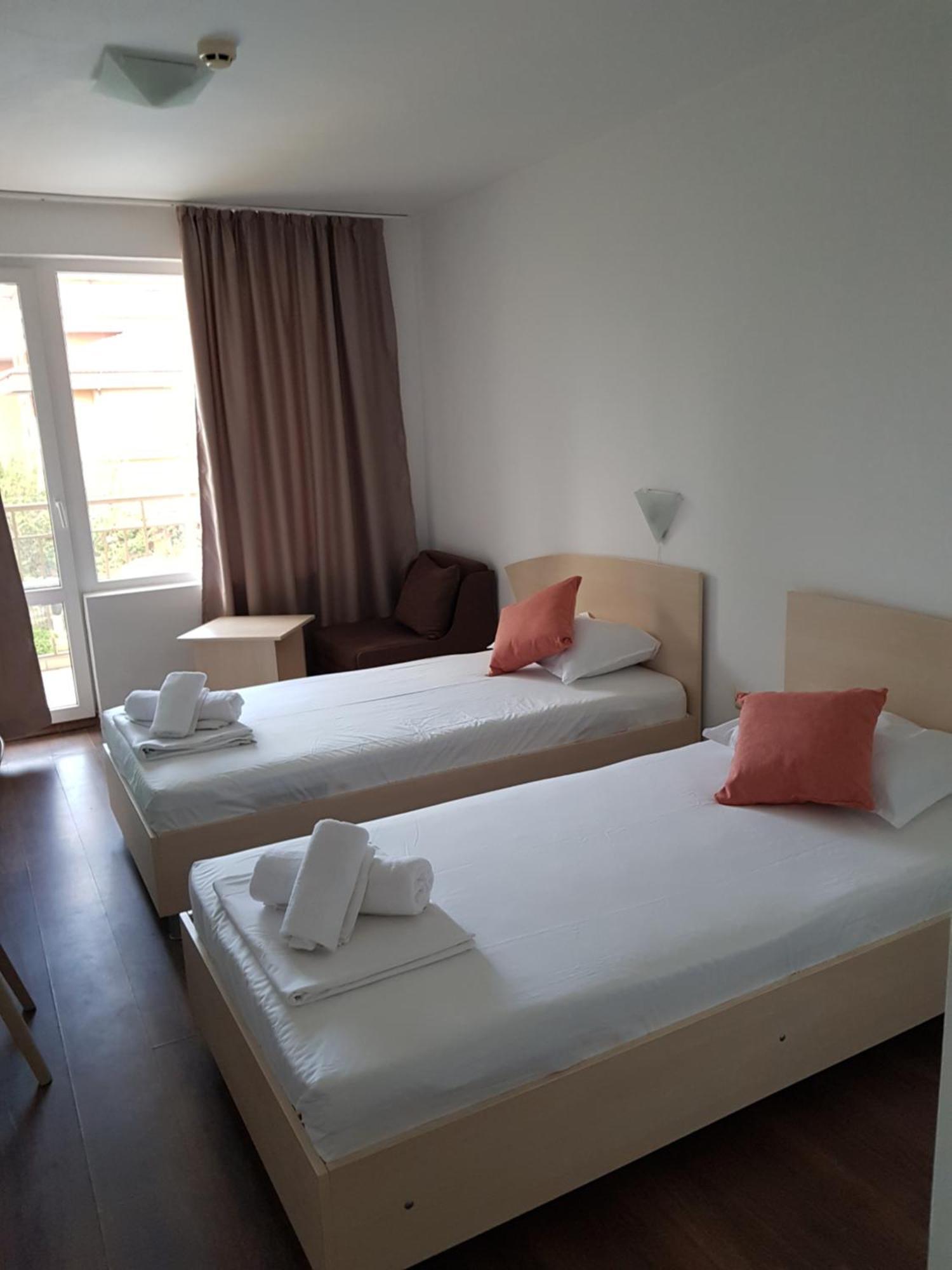 Double or Twin Room Garden View