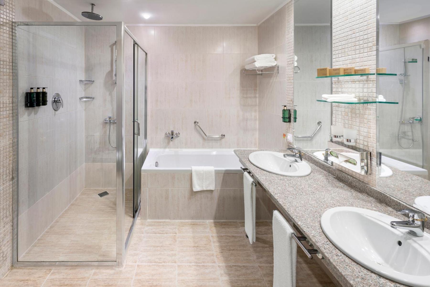 Standard Double or Twin Room with Park View,1676730239:JPEG