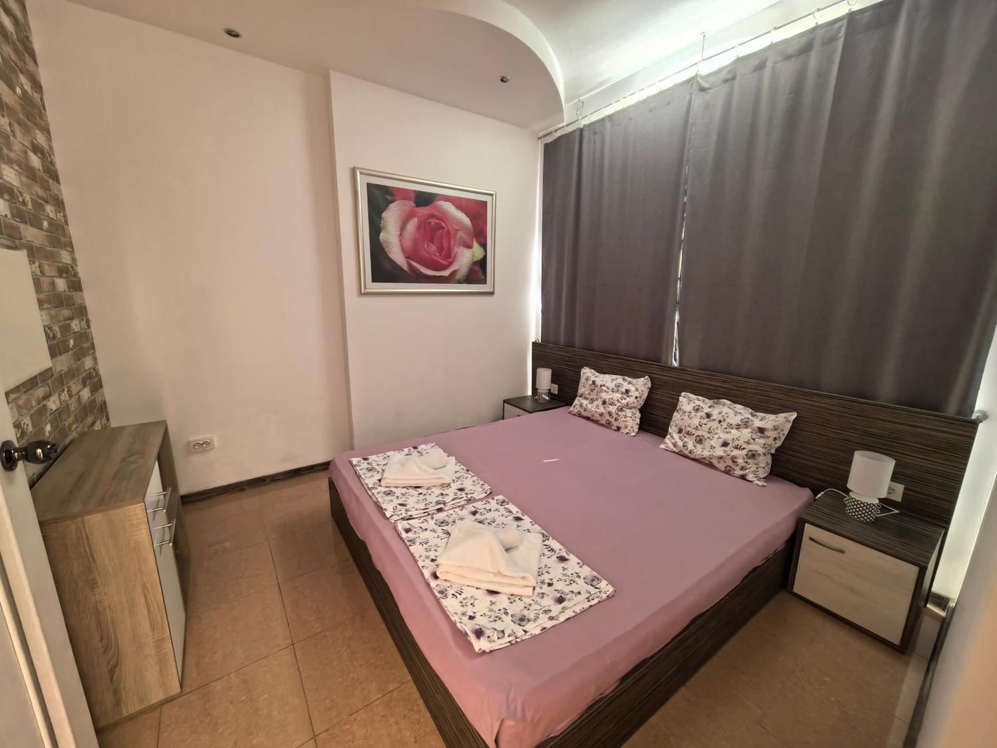 Apartment mit 2 Schlafzimmern und Poolblick