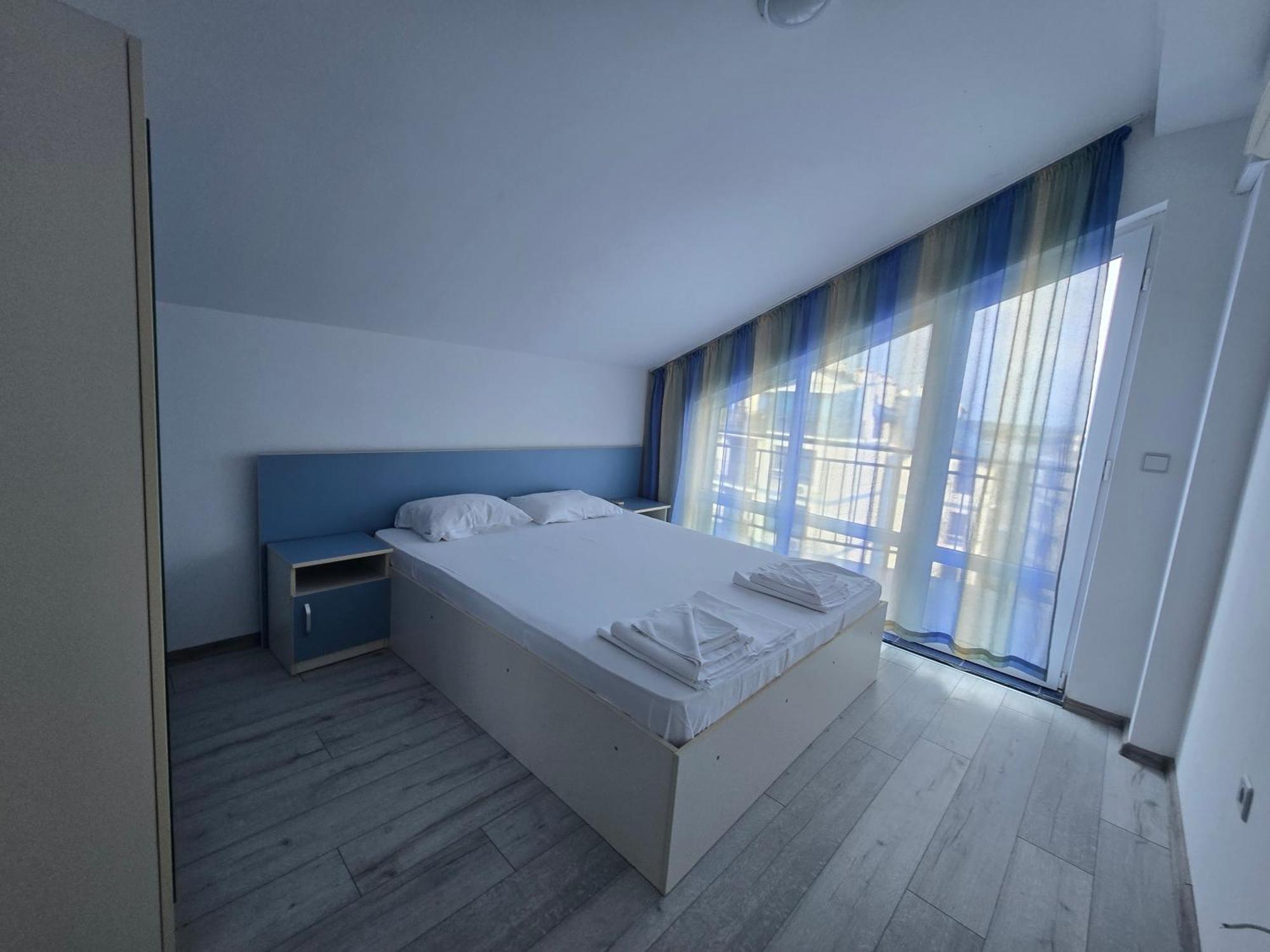 Two-Bedroom Apartment Terrace Sea View,1682950491:JPEG
