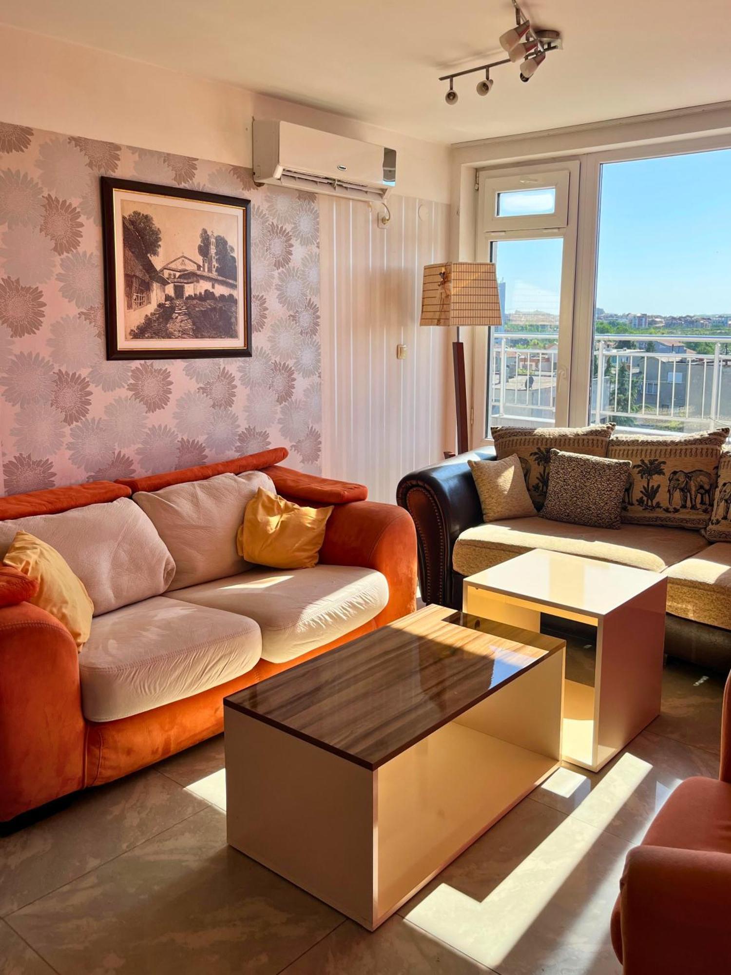 Apartament cu 1 dormitor şi balcon