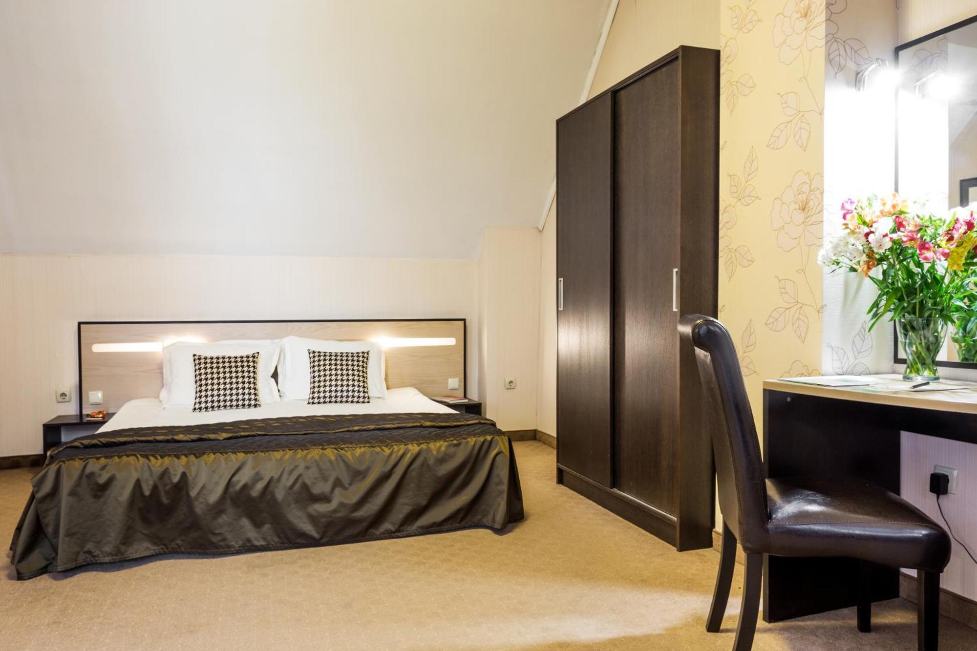 Family Suite,1742700680:JPEG