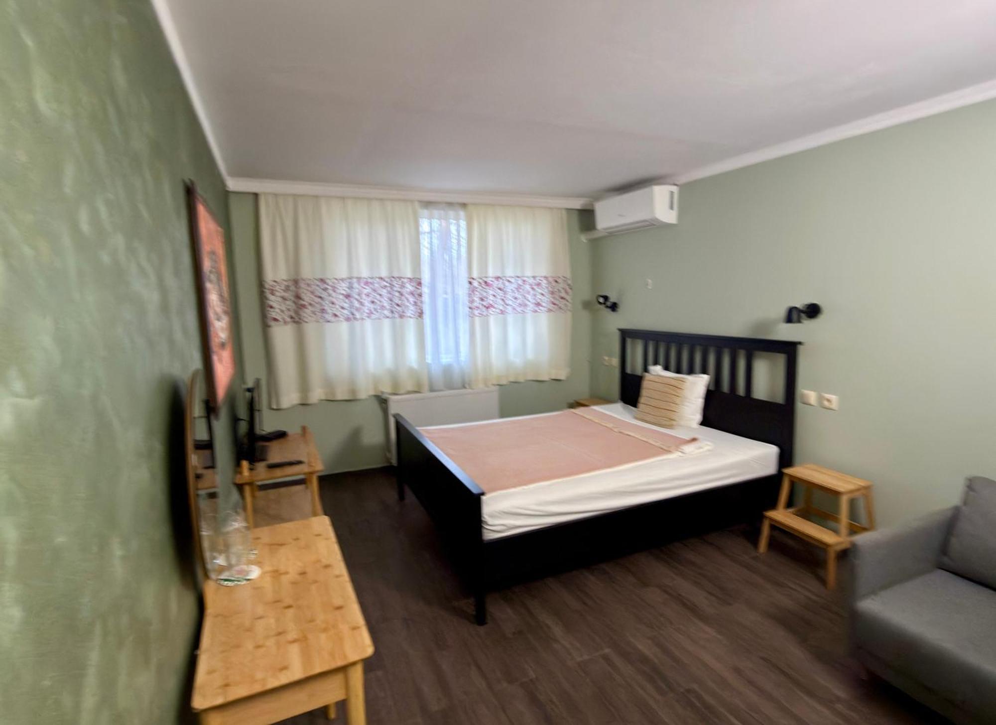 Double Room,1742804443:JPEG