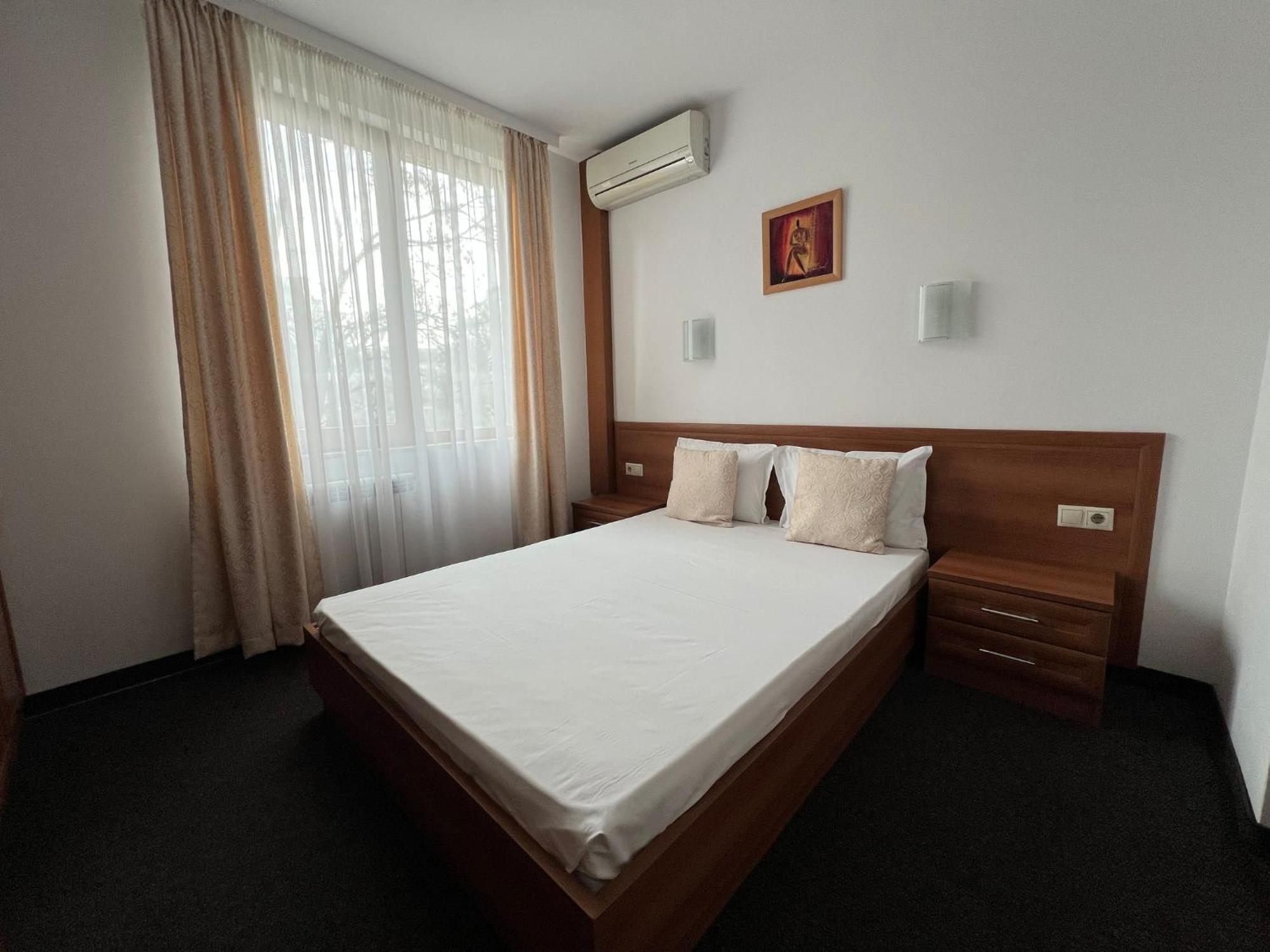 Double Room,1742893492:JPEG