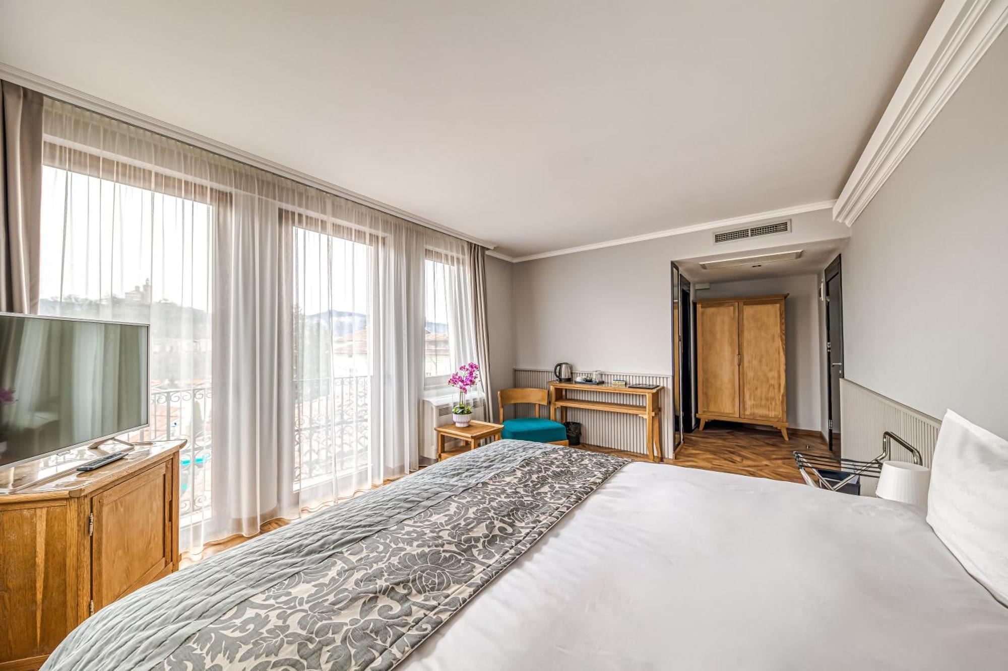 Double or Twin Room Tsarevets View