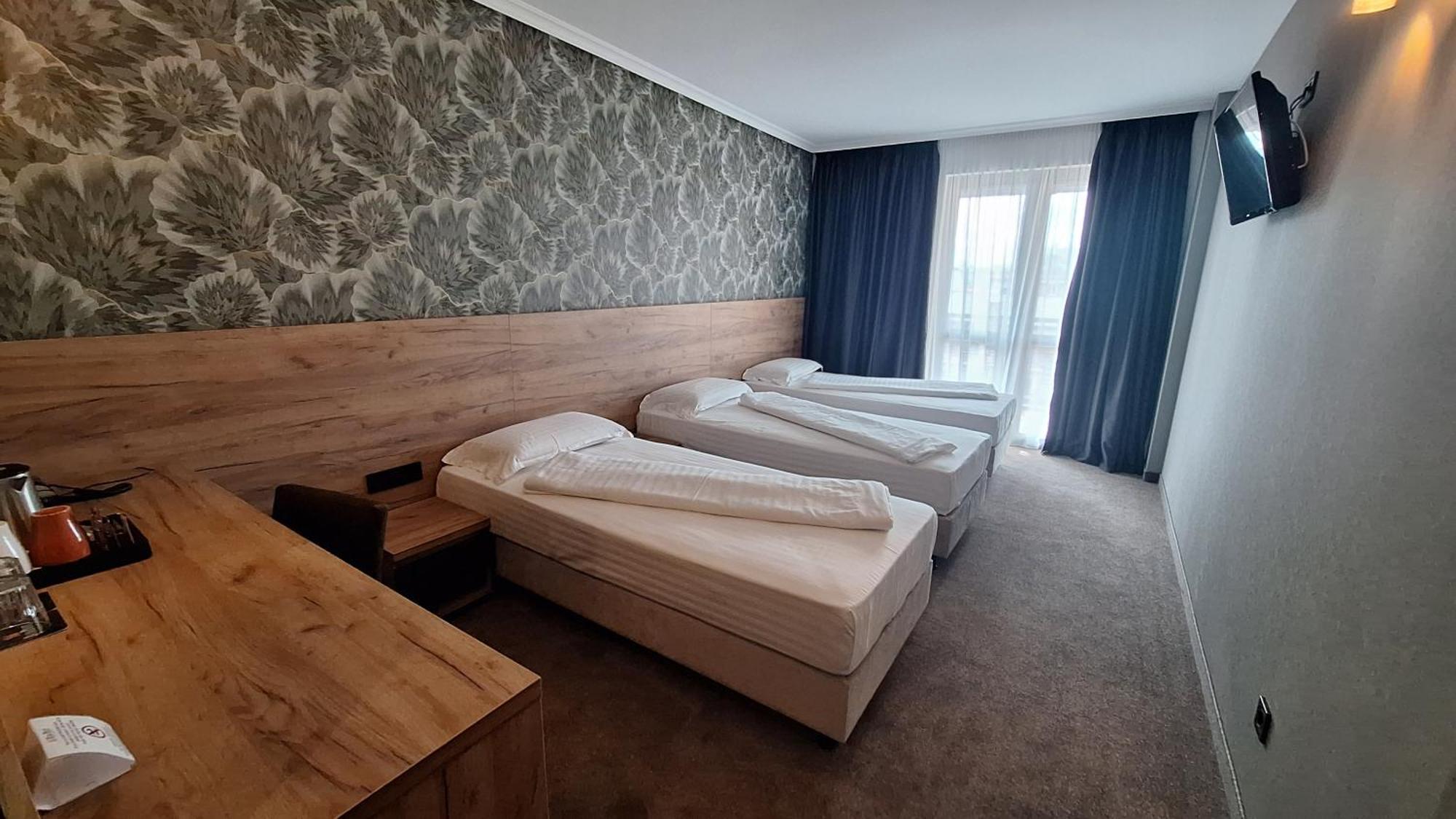Deluxe Triple Room,1765814446:JPEG