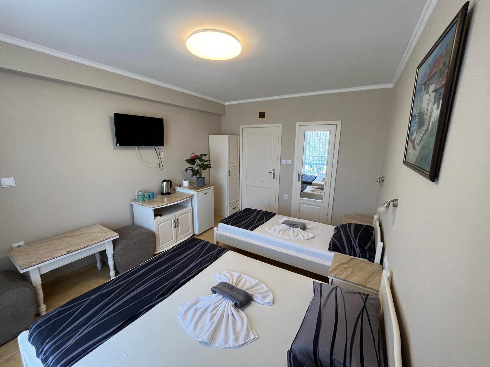 Triple Room Balcony