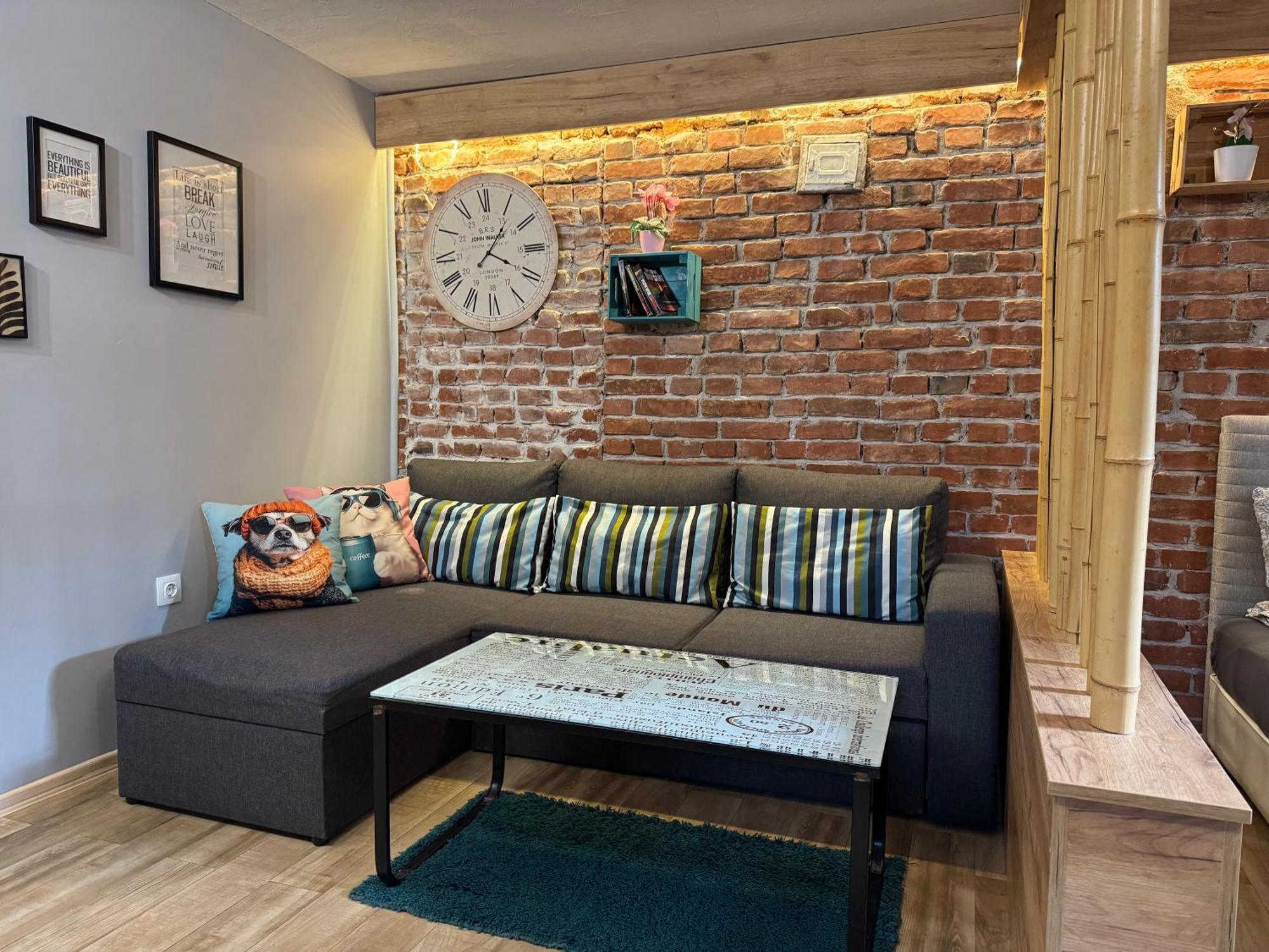 Studio Apartment