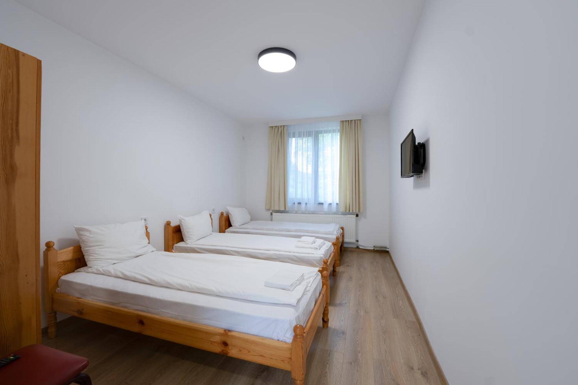 Triple Room Private Bathroom