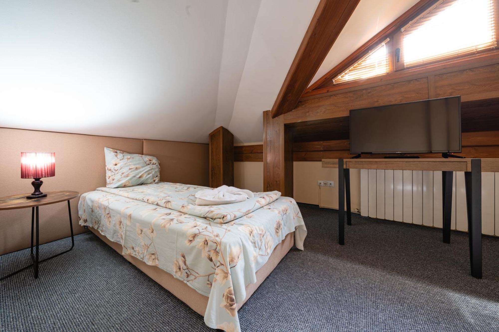 Family Room Attic SPA Access