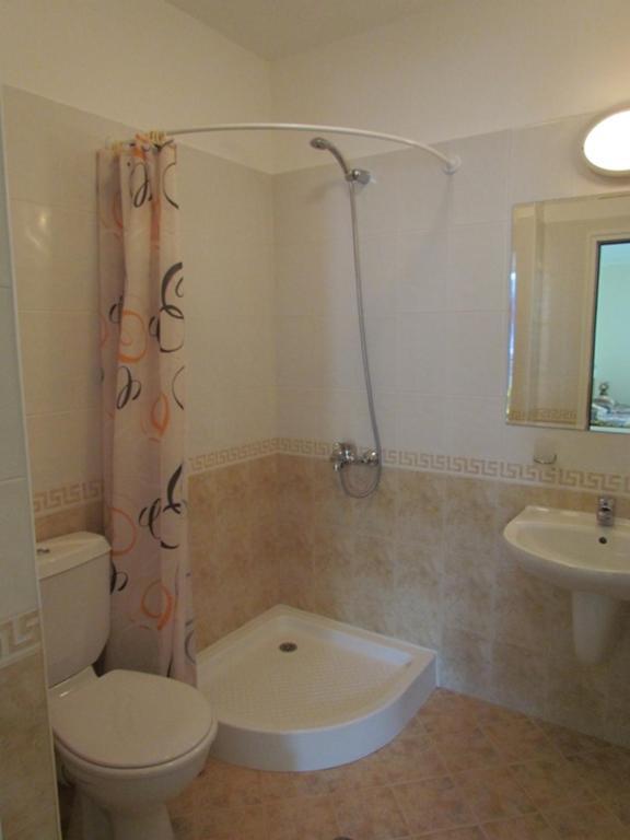 Habitación Doble con balcón y cama supletoria (3 adultos) - 3 camas