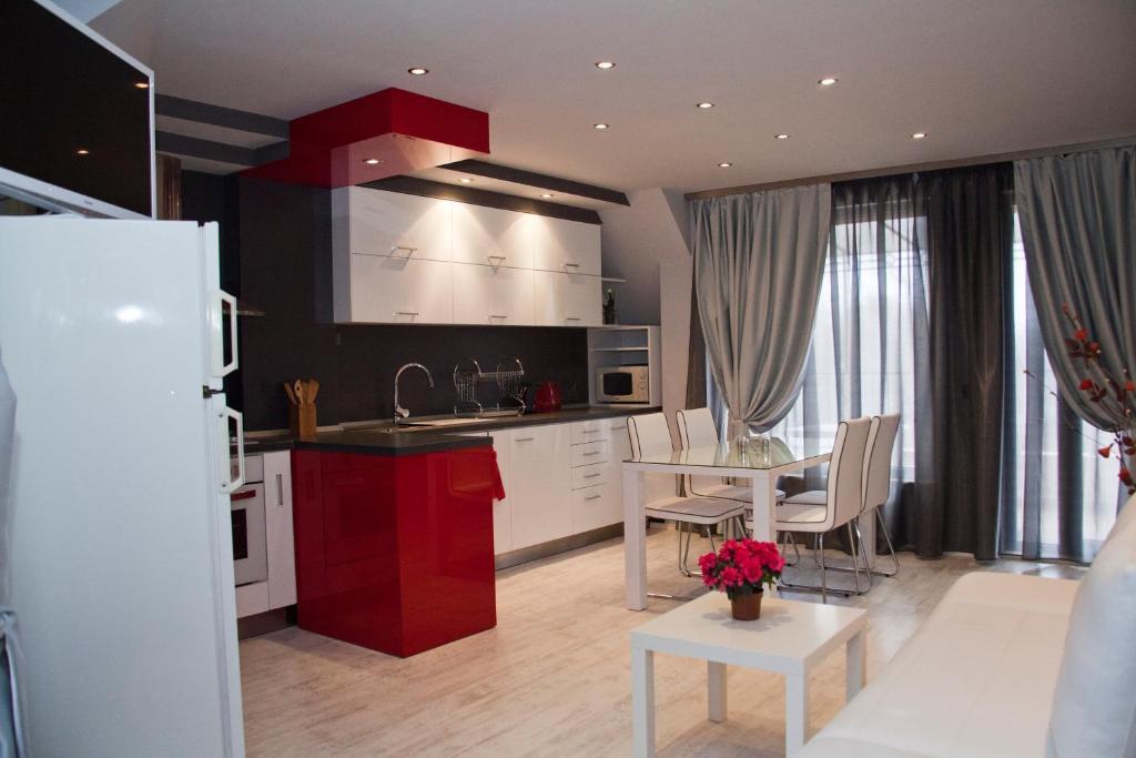 Apartment mit 1 Schlafzimmer (2 Erwachsene + 2 Kinder)