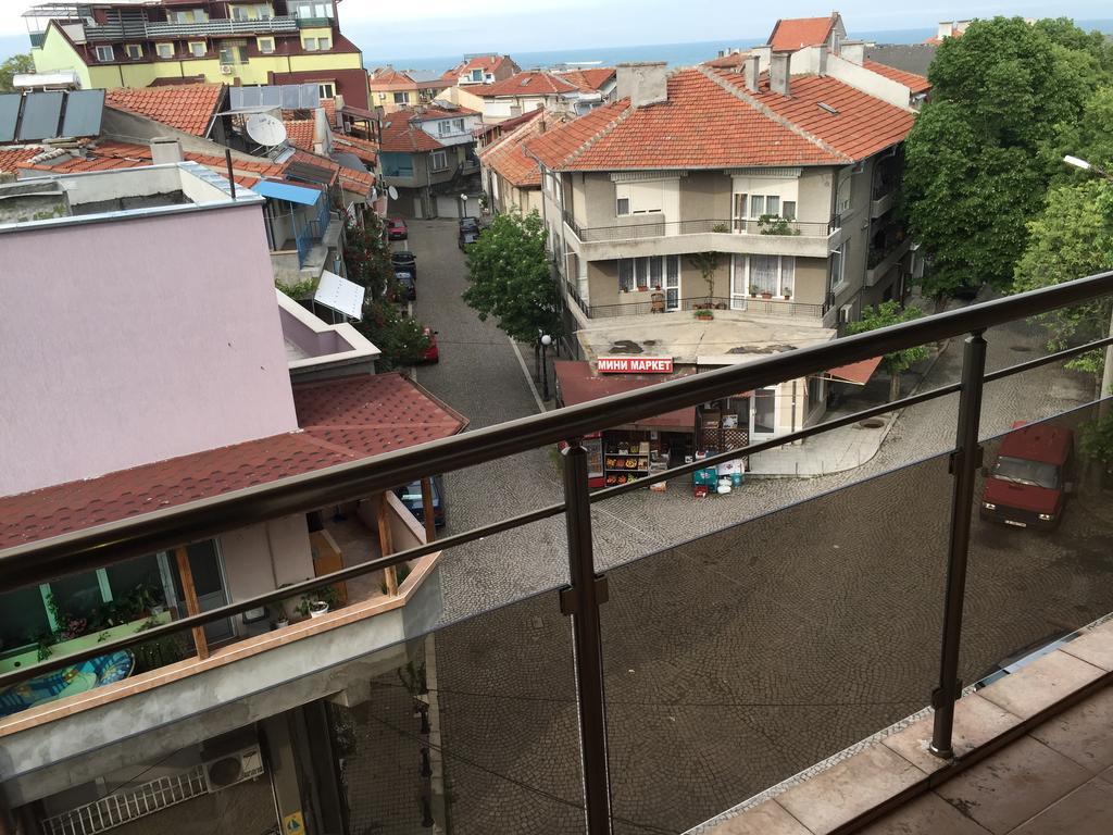 Familiensuite mit Balkon